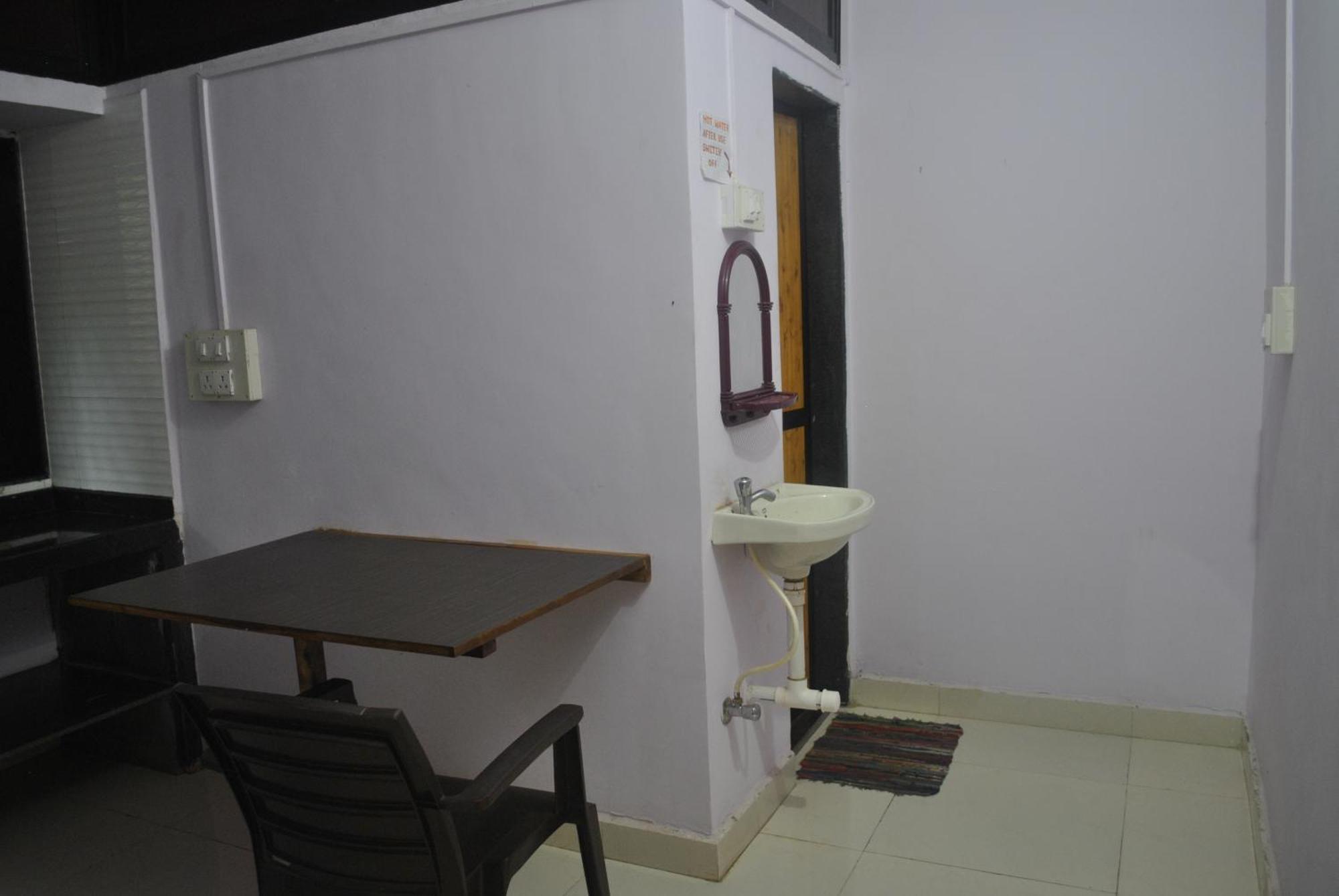 Apartment Swastik Ac Mandrem