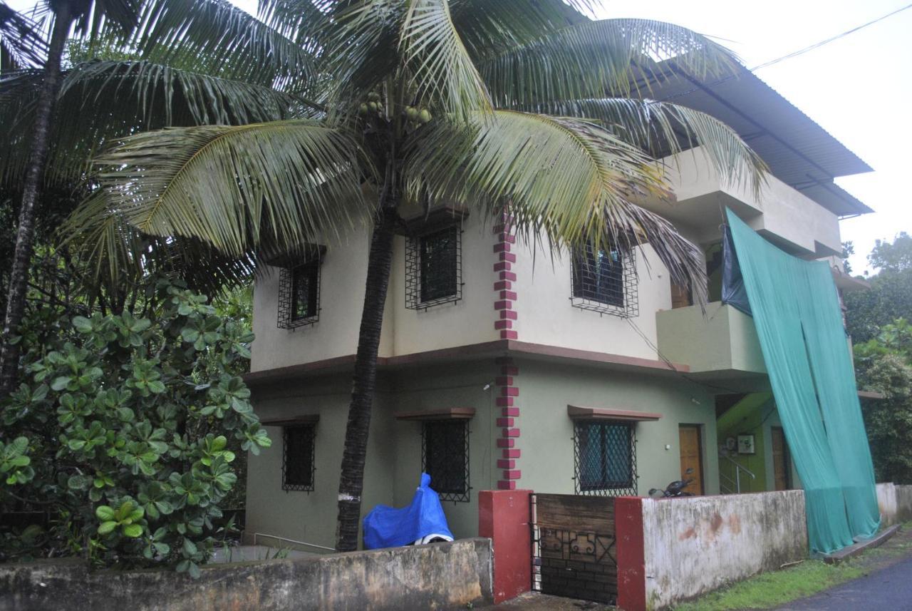 Apartment Swastik Ac Mandrem